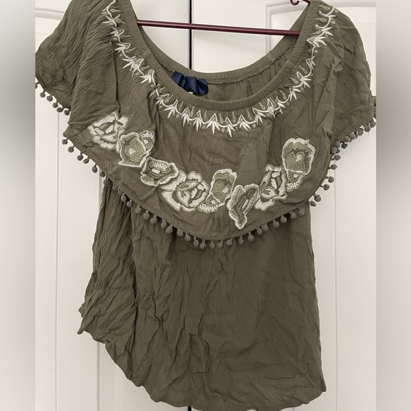 Green Off the Shoulder Top - Picture 1 of 3